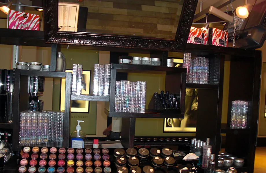 BELLATERRA kiosk display shelves stocked with mineral makeup, 2008